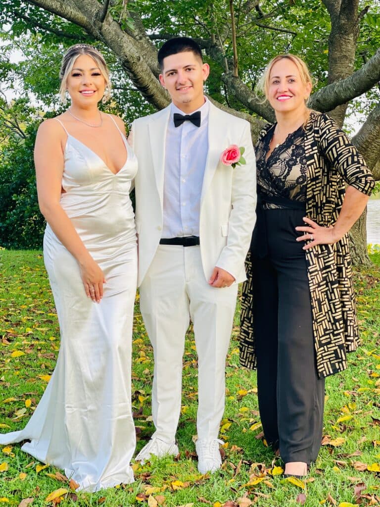 A couple at their Latin wedding ceremony
